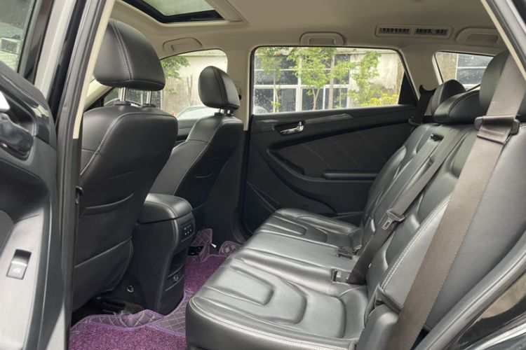 Used Dongfeng Fengon 580 2017 1.5T CVT Comfort Model Interior 7