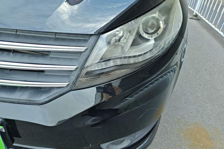 Used Dongfeng Fengon 580 2017 1.5T Manual Luxury Model Left Front Headlight