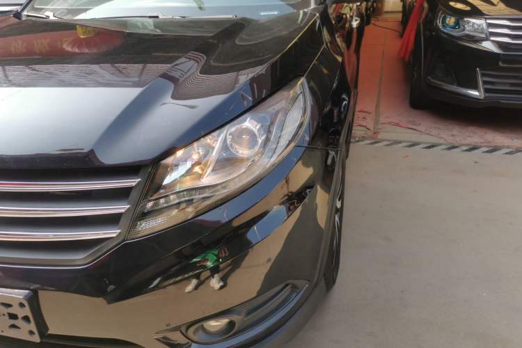 Used Dongfeng Fengon 580 2017 1.5T Manual Luxury Model Left Front Headlight
