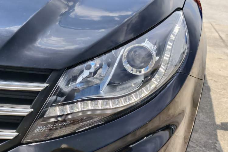 Used Dongfeng Fengon 580 2017 1.5T Manual Luxury Model Left Front Headlight