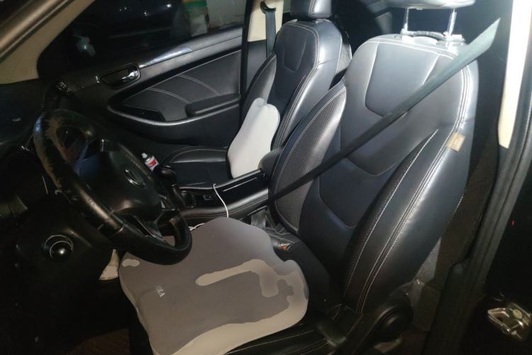 Used Dongfeng Fengon 580 2017 1.5T Manual Luxury Model Left Front Seat