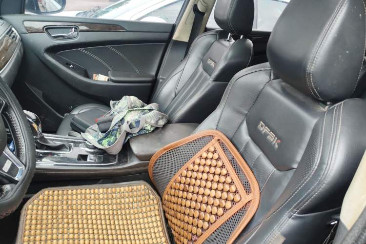 Used Dongfeng Fengon 580 2017 1.5T CVT Comfort Model Left Front Seat