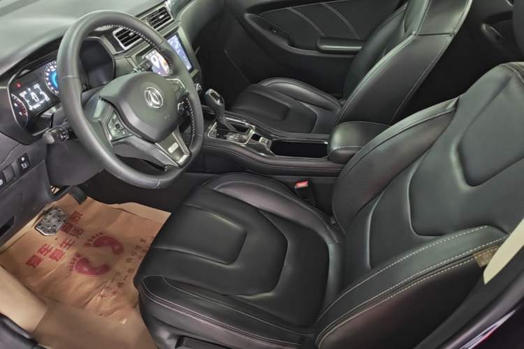 Used Dongfeng Fengon 580 2017 1.5T CVT Comfort Model Left Front Seat