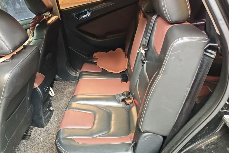 Used Dongfeng Fengon 580 2017 1.5T CVT Luxury Model Left Rear Seat