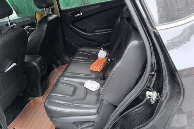 Used Dongfeng Fengon 580 2017 1.5T CVT Comfort Model Left Rear Seat