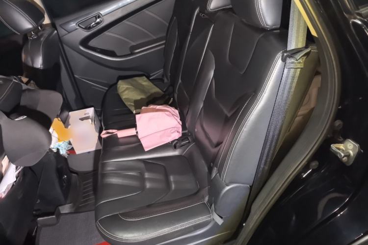 Used Dongfeng Fengon 580 2017 1.5T CVT Luxury Model Left Rear Seat