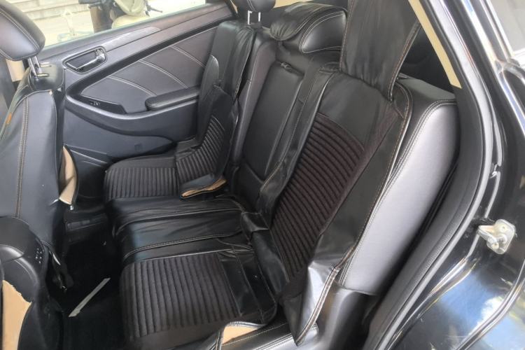 Used Dongfeng Fengon 580 2017 1.8L Manual Comfort Model Left Rear Seat