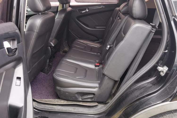 Used Dongfeng Fengon 580 2017 1.8L Manual Comfort Model Left Rear Seat