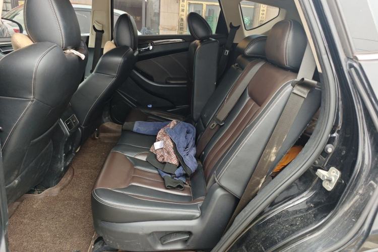 Used Dongfeng Fengon 580 2017 1.5T CVT Comfort Model Left Rear Seat