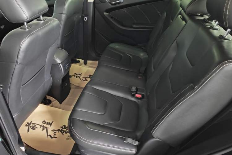 Used Dongfeng Fengon 580 2017 1.5T CVT Comfort Model Left Rear Seat