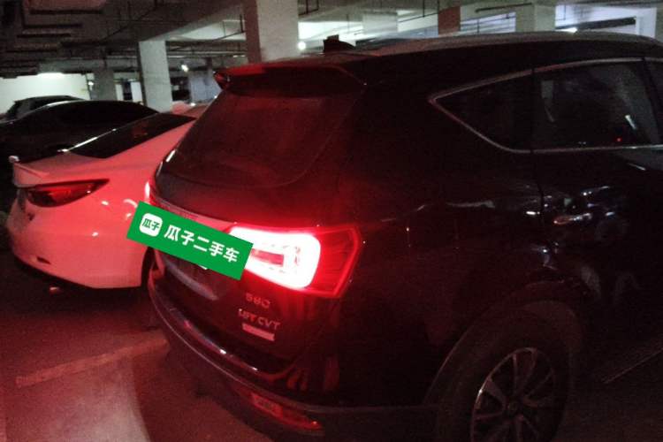 Used Dongfeng Fengon 580 2017 1.5T CVT Luxury Model Rear