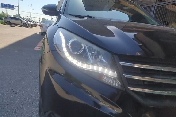 Used Dongfeng Fengon 580 2017 1.5T CVT Luxury Model Right Front Headlight