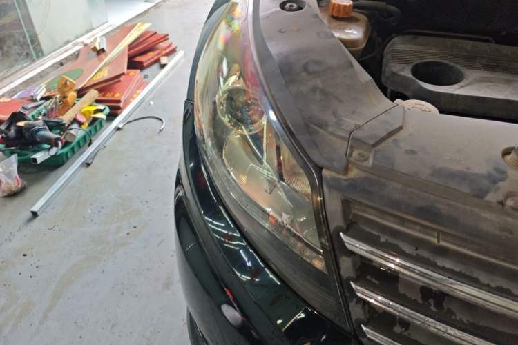 Used Dongfeng Fengon 580 2017 1.5T CVT Luxury Model Right Front Headlight