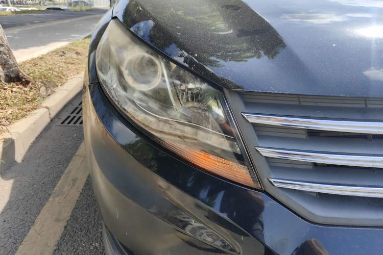 Used Dongfeng Fengon 580 2017 1.5T CVT Luxury Model Right Front Headlight