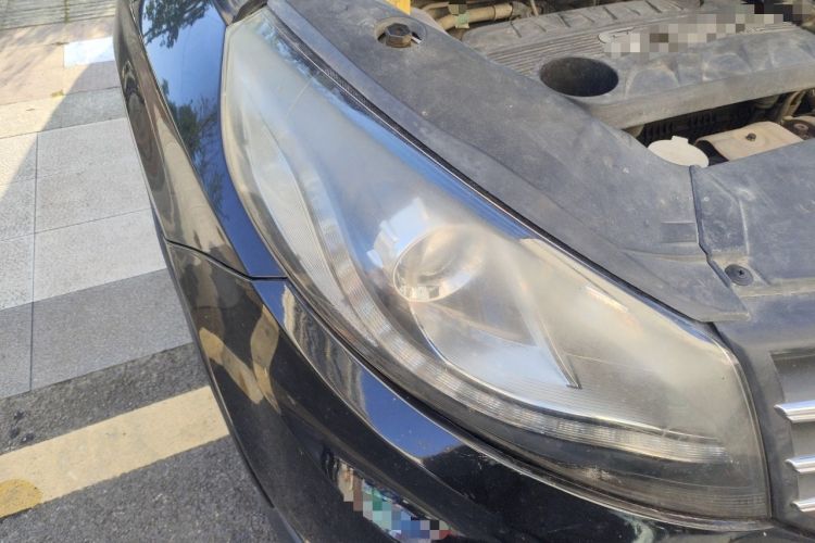 Used Dongfeng Fengon 580 2017 Revised Version 1.5T CVT Luxury Edition Right Front Headlight