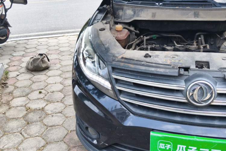 Used Dongfeng Fengon 580 2017 1.5T CVT Luxury Model Right Front Headlight