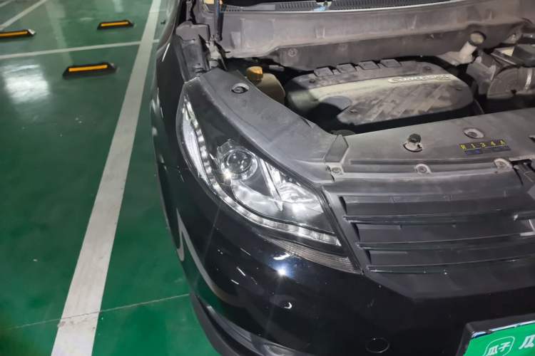 Used Dongfeng Fengon 580 2017 1.5T CVT Luxury Model Right Front Headlight