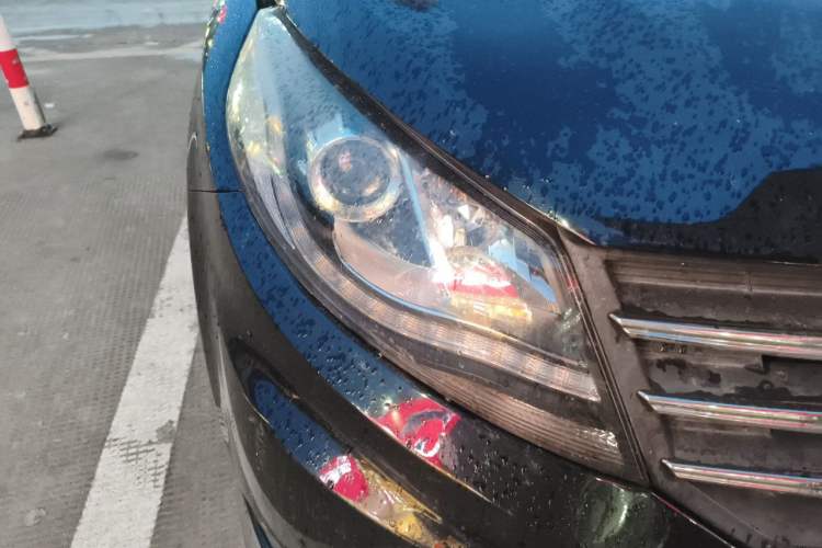 Used Dongfeng Fengon 580 2017 1.5T CVT Luxury Model Right Front Headlight