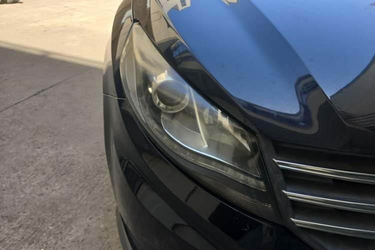 Used Dongfeng Fengon 580 2017 1.5T Manual Luxury Model Right Front Headlight