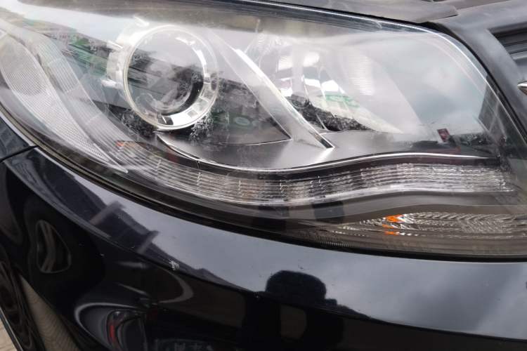 Used Dongfeng Fengon 580 2017 1.8L Manual Comfort Model Right Front Headlight