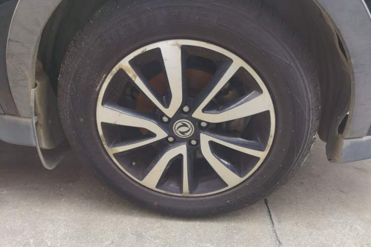 Used Dongfeng Fengon 580 2017 1.5T CVT Comfort Model Right Front Wheel Hub