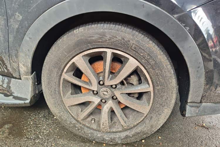 Used Dongfeng Fengon 580 2017 1.5T CVT Luxury Model Right Front Wheel Hub