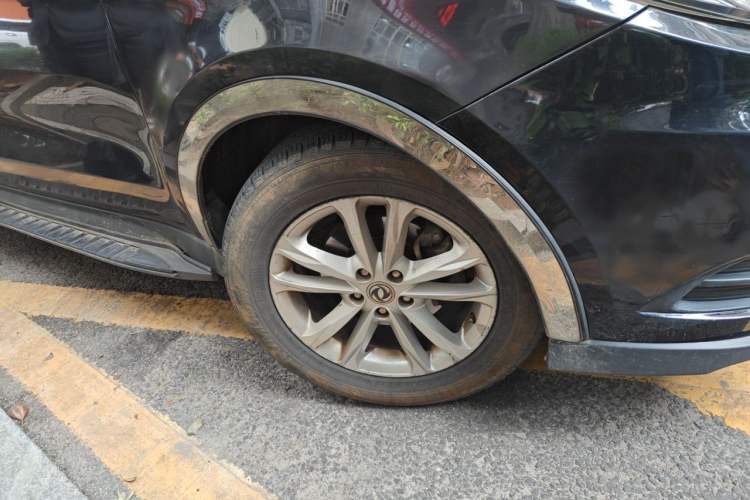 Used Dongfeng Fengon 580 2017 1.8L Manual Comfort Model Right Front Wheel Hub