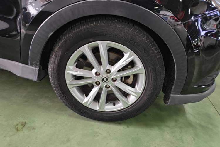 Used Dongfeng Fengon 580 2017 1.5T CVT Comfort Model Right Front Wheel Hub