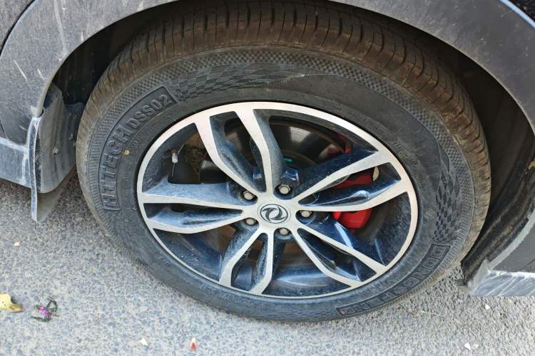 Used Dongfeng Fengon 580 2017 1.5T CVT Smart Style Model Right Front Wheel Hub