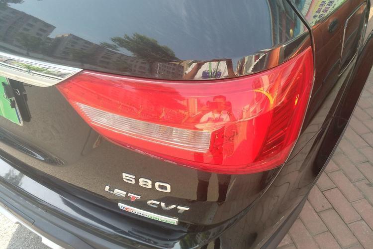Used Dongfeng Fengon 580 2017 1.5T CVT Luxury Model Right Rear Taillight