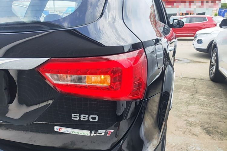 Used Dongfeng Fengon 580 2017 1.5T Manual Luxury Model Right Rear Taillight