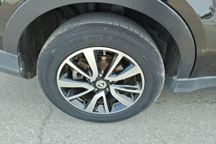 Used Dongfeng Fengon 580 2017 1.5T Manual Luxury Model Right Rear Wheel Hub