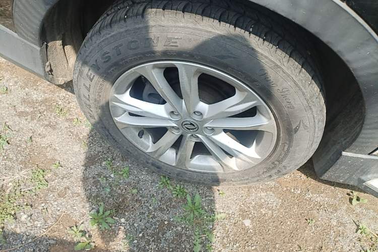 Used Dongfeng Fengon 580 2017 1.8L Manual Comfort Model Right Rear Wheel Hub