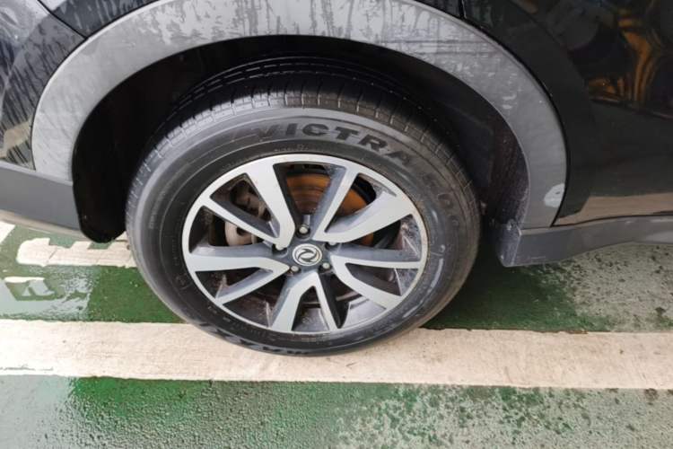 Used Dongfeng Fengon 580 2017 Revised Version 1.5T CVT Luxury Edition Right Rear Wheel Hub