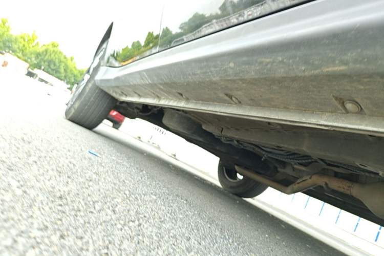 Used Dongfeng Fengon 580 2017 1.5T Manual Luxury Model Right Side Sill