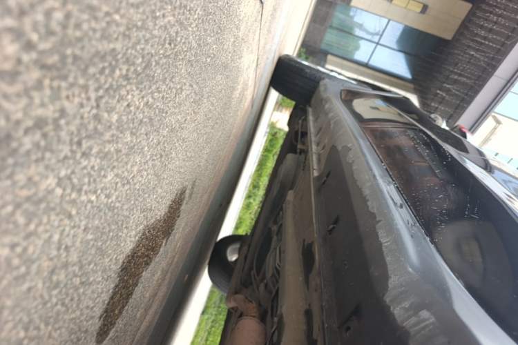 Used Dongfeng Fengon 580 2017 1.8L Manual Comfort Model Right Side Sill