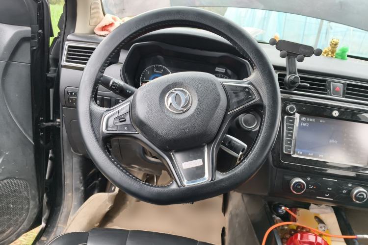 Used Dongfeng Fengon 580 2017 1.8L Manual Comfort Model Steering Wheel