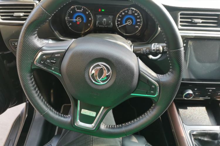 Used Dongfeng Fengon 580 2017 1.5T Manual Luxury Model Steering Wheel