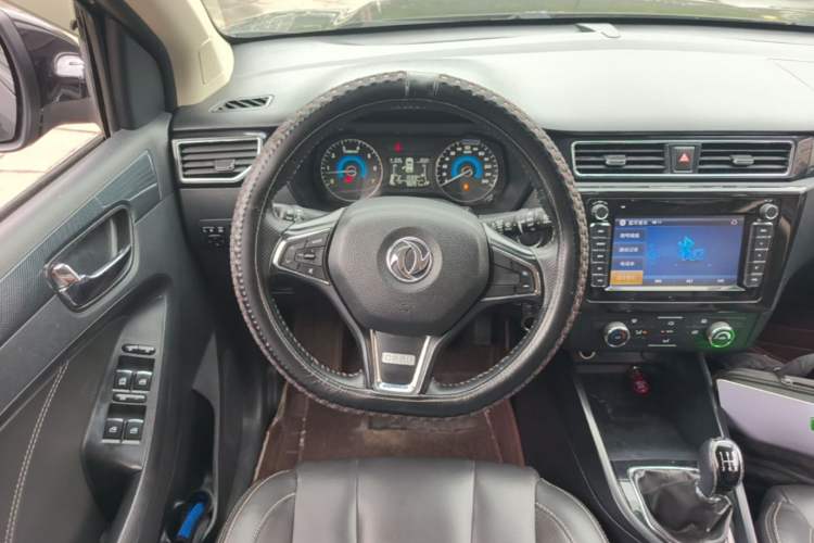 Used Dongfeng Fengon 580 2017 1.8L Manual Comfort Model Steering Wheel