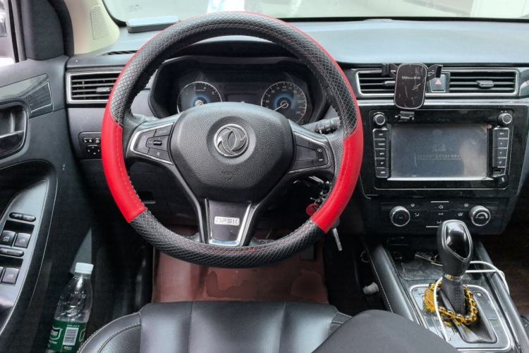 Used Dongfeng Fengon 580 2017 1.5T CVT Comfort Model Steering Wheel