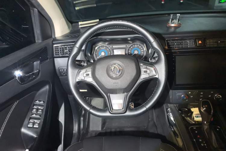 Used Dongfeng Fengon 580 2017 1.5T CVT Luxury Model Steering Wheel
