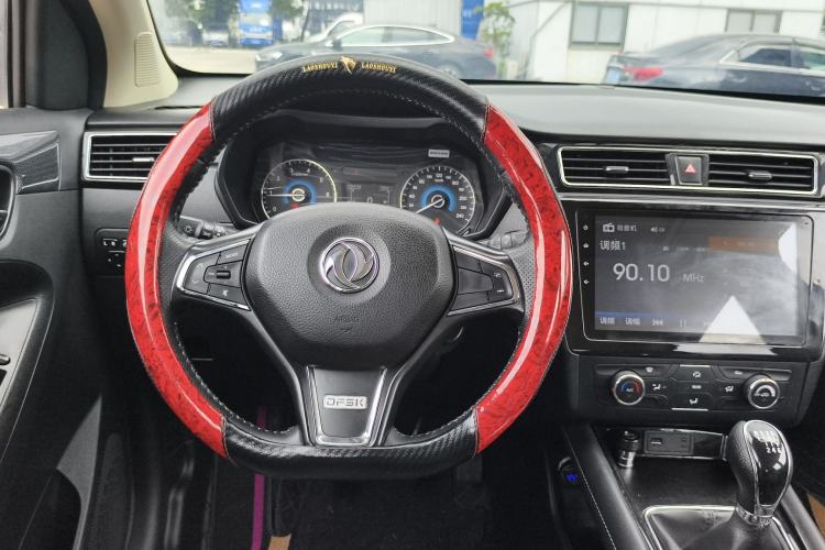 Used Dongfeng Fengon 580 2017 1.5T Manual Luxury Model Steering Wheel