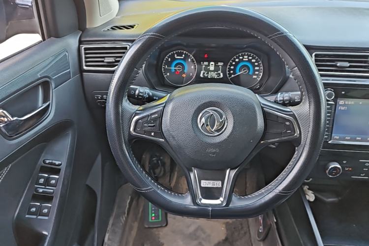 Used Dongfeng Fengon 580 2017 1.8L Manual Comfort Model Steering Wheel