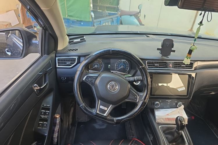 Used Dongfeng Fengon 580 2017 1.5T Manual Luxury Model Steering Wheel