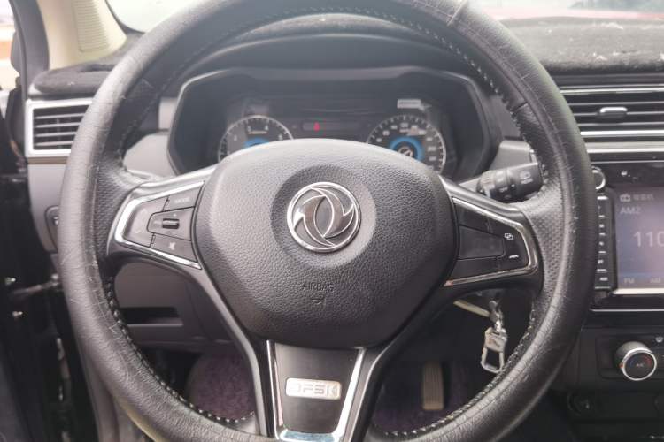 Used Dongfeng Fengon 580 2017 1.8L Manual Comfort Model Steering Wheel