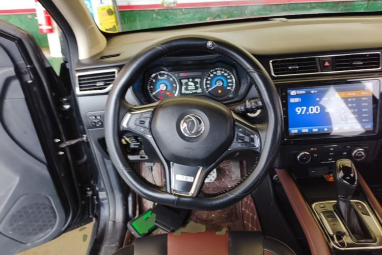 Used Dongfeng Fengon 580 2017 Revised Version 1.5T CVT Luxury Edition Steering Wheel