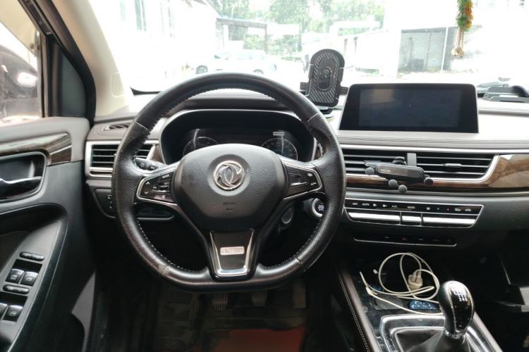 Used Dongfeng Fengon 580 2017 1.5T Manual Luxury Model Steering Wheel