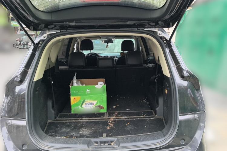 Used Dongfeng Fengon 580 2017 1.5T CVT Comfort Model Trunk