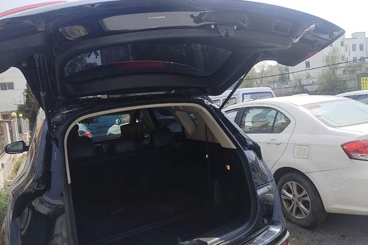 Used Dongfeng Fengon 580 2017 1.8L Manual Comfort Model Trunk