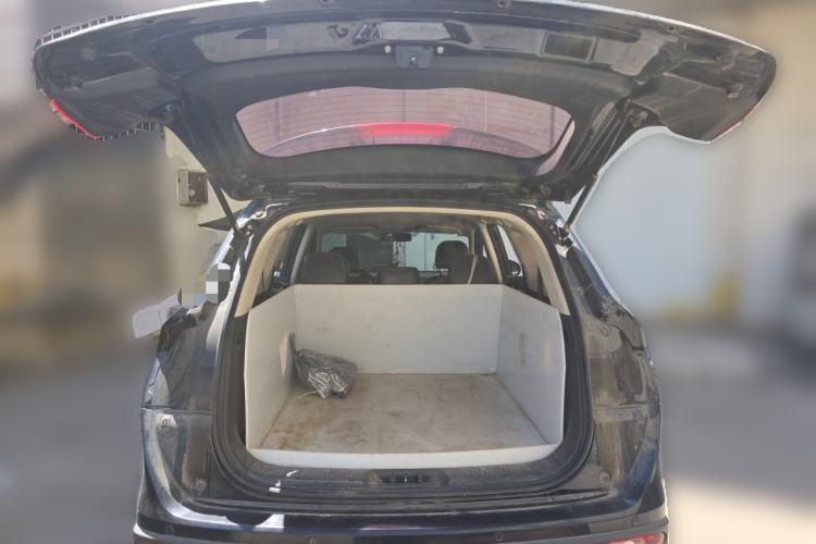 Used Dongfeng Fengon 580 2017 1.5T Manual Luxury Model Trunk